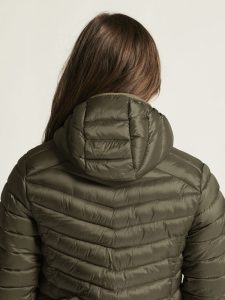 1915261-664000_CORE20Explore20Lt20Insulation20Jkt20W_closeup7