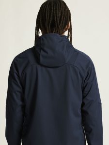 1915262-396000_CORE20Explore20Softshell20220Jkt20M_closeup7