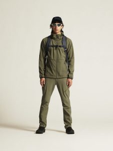 1915262-664000_CORE20Explore20Softshell20220Jkt20M_closeup1