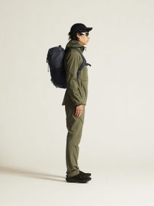 1915262-664000_CORE20Explore20Softshell20220Jkt20M_closeup2