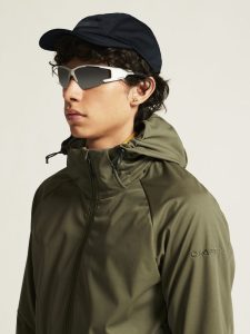 1915262-664000_CORE20Explore20Softshell20220Jkt20M_closeup5