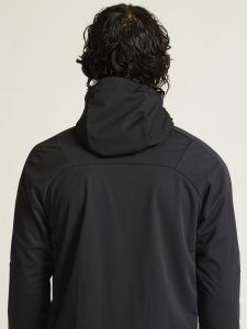 1915262-999000_CORE20Explore20Softshell20220Jkt20M_closeup7