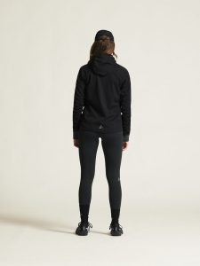 1915263-999000_CORE20Explore20Softshell20220Jkt20W_closeup3