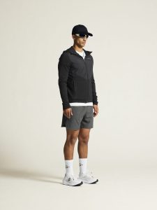 1915283-999000_ADV20Essence20Jersey20Hood20Jkt20220M_closeup2