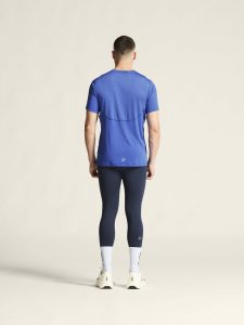 1915287-331000_Core20Essence20SS20Tee20220M_closeup3