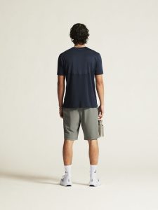 1915287-396000_Core20Essence20SS20Tee20220M_closeup3