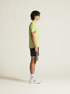 1915287-507000_Core20Essence20SS20Tee20220M_closeup2