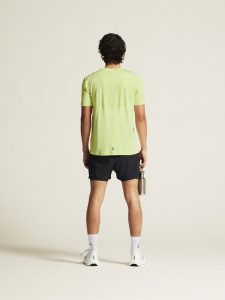 1915287-507000_Core20Essence20SS20Tee20220M_closeup3