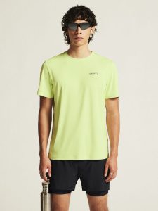 1915287-507000_Core20Essence20SS20Tee20220M_closeup4