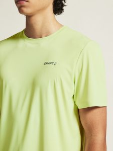 1915287-507000_Core20Essence20SS20Tee20220M_closeup5