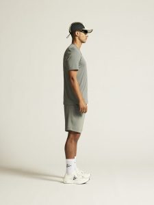 1915287-647000_Core20Essence20SS20Tee20220M_closeup3