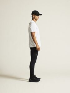 1915287-900000_Core20Essence20SS20Tee20220M_closeup2