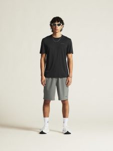 1915287-999000_Core20Essence20SS20Tee20220M_closeup1