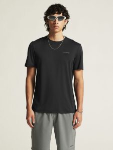 1915287-999000_Core20Essence20SS20Tee20220M_closeup4