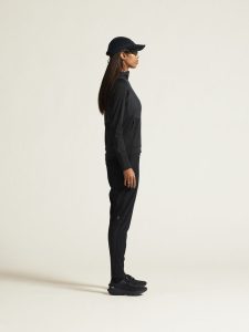 1915288-999000_ADV20Essence20Jersey20Hood20Jacket20220W_closeup2