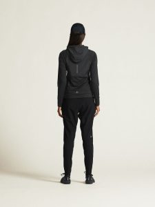 1915288-999000_ADV20Essence20Jersey20Hood20Jacket20220W_closeup3