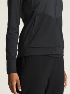 1915288-999000_ADV20Essence20Jersey20Hood20Jacket20220W_closeup6