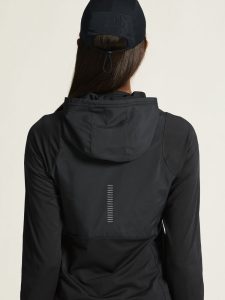1915288-999000_ADV20Essence20Jersey20Hood20Jacket20220W_closeup7
