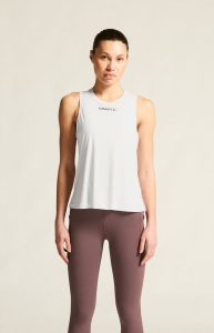 1915290-1000_Core20Essence20Singlet20220W_closeup4