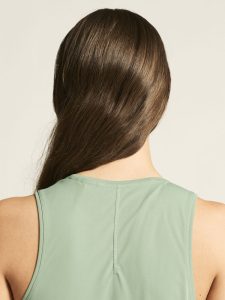1915290-630000_Core20Essence20Singlet20220W_closeup6