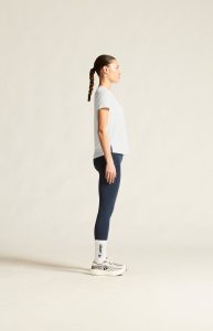 1915291-1000_Core20Essence20SS20Tee20220W_closeup2