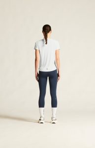 1915291-1000_Core20Essence20SS20Tee20220W_closeup3