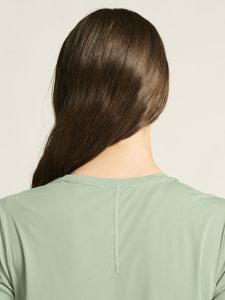 1915291-630000_Core20Essence20SS20Tee20220W_closeup6