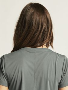 1915291-647000_Core20Essence20SS20Tee20220W_closeup6