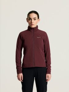 1915292-4820_ADV20Essence20Warm20Jkt20220W_closeup4