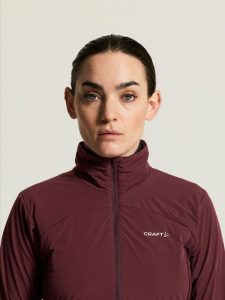 1915292-4820_ADV20Essence20Warm20Jkt20220W_closeup5