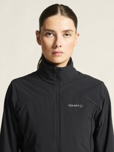 1915292-999000_ADV20Essence20Warm20Jkt20220W_closeup5