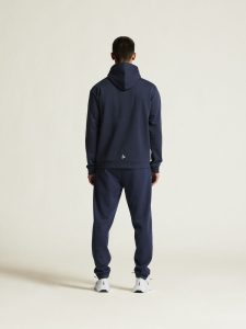 1915295-390000_Community20220Logo20FZ20Hoodie20M_closeup3