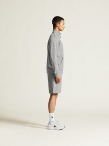 1915297-950000_Community20220Zip20Jkt20M_closeup2