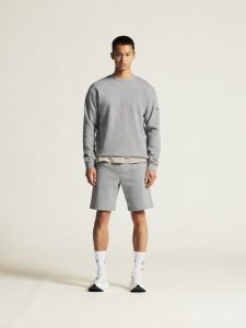 1915299-950000_Community20220R20Neck20M_closeup1