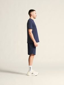 1915301-390000_Community20220Tee20M_closeup2