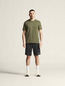 1915301-664000_Community20220Tee20M_closeup1