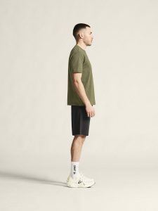 1915301-664000_Community20220Tee20M_closeup2