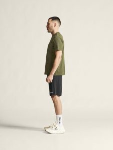 1915301-664000_Community20220Tee20M_closeup4