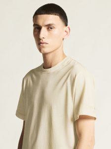 1915301-905000_Community20220Tee_closeup6