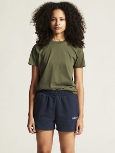 1915302-664000_Community20220Tee20W_closeup5