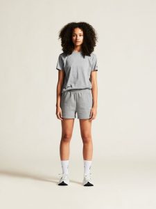 1915302-950000_Community20220Tee20W_closeup1