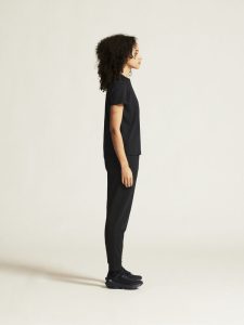 1915302-999000_Community20220Tee20W_closeup2
