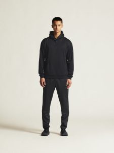 1915309-999000_Community20220Function20Hoodie20M_closeup1