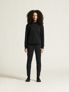 1915310-999000_Community20220Function20Hoodie20W_closeup1