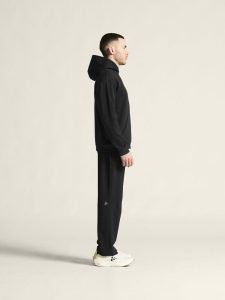 1915327-999000_Community20220Hoodie20M_closeup2
