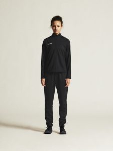 1915348-999000_Squad20Go20FZ20Jacket20W_closeup1