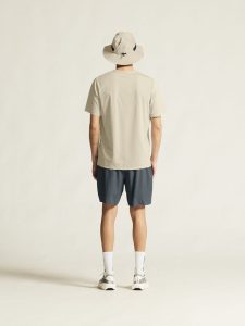1915397-2140_PRO20Trail20SS20Tee20220M_closeup3