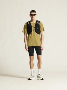 1915397-6540_PRO20Trail20SS20Tee20220M_closeup1