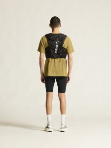 1915397-6540_PRO20Trail20SS20Tee20220M_closeup3