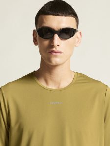 1915397-6540_PRO20Trail20SS20Tee20220M_closeup5